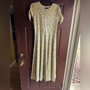 Chaps Yellow Maxi Dress Size Medium NWT